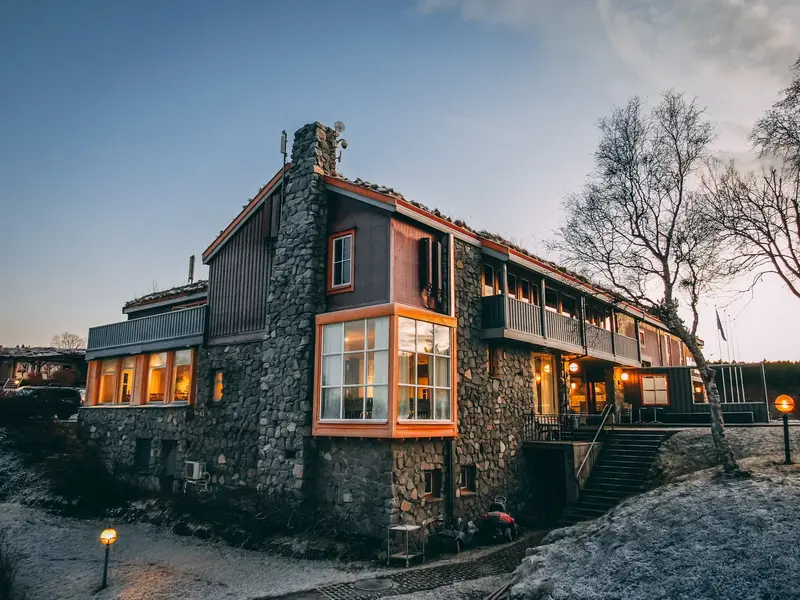 Dolmsundet Hotell Hitra – Melandsjø